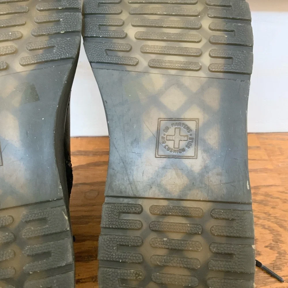 Dr. Martens Air Wair Sz 3 Youth Kids Blk Leather Ankle Zip Boots Bouncing Soles - Picture 8 of 9